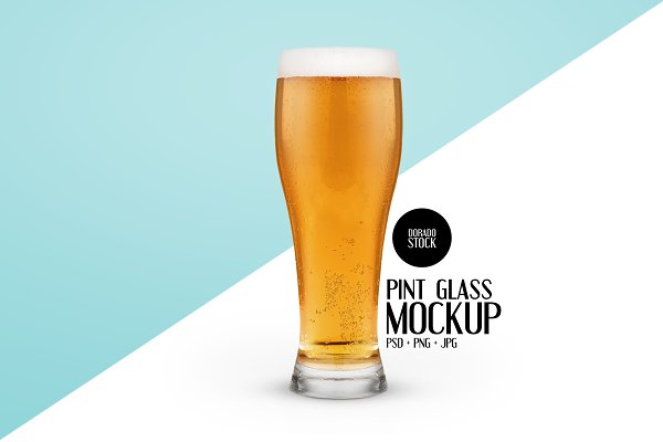 Download Isolated pint glass mockup